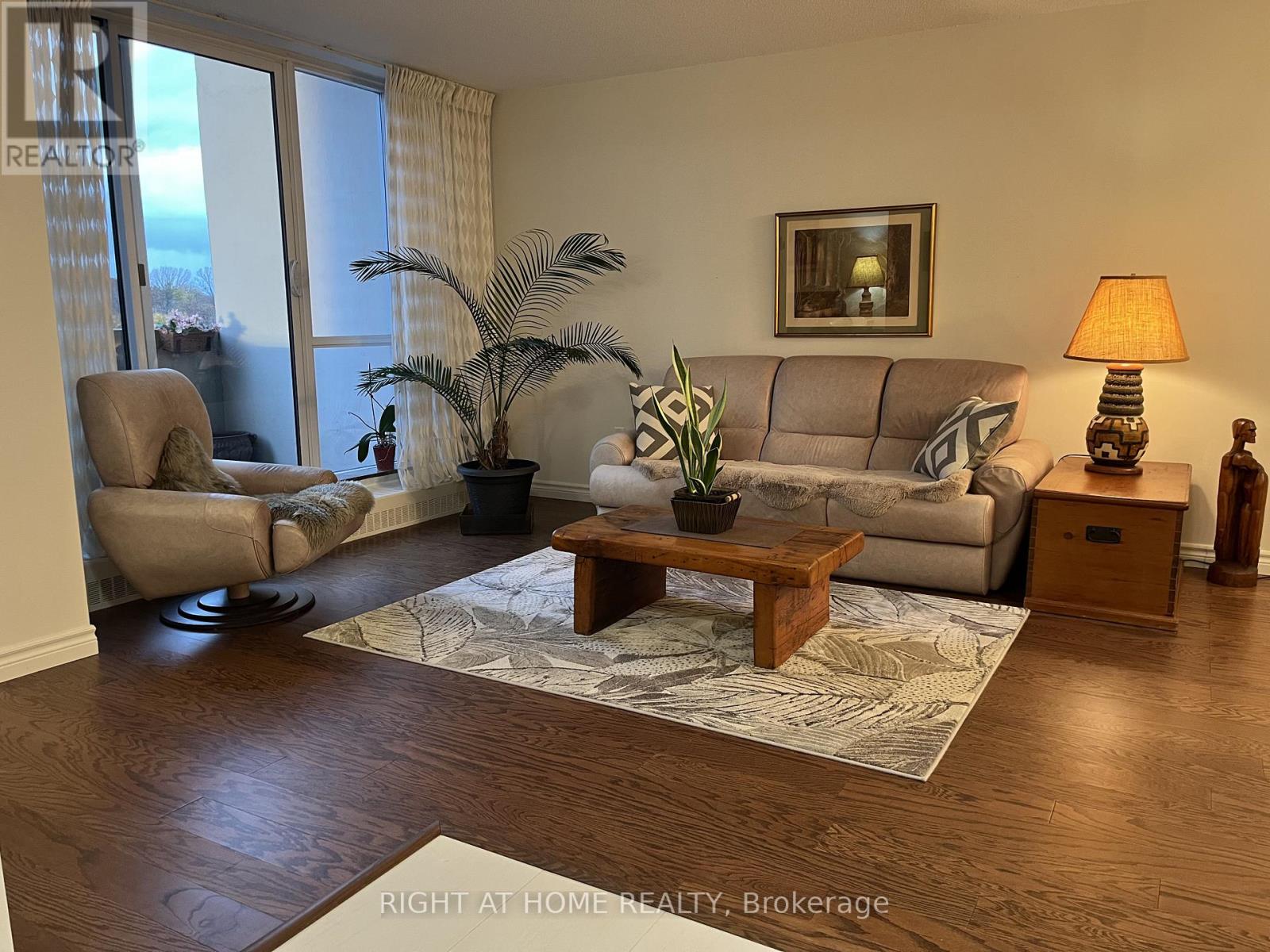 617 - 60 Southport Street, Toronto, Ontario  M6S 3N4 - Photo 9 - W12598002