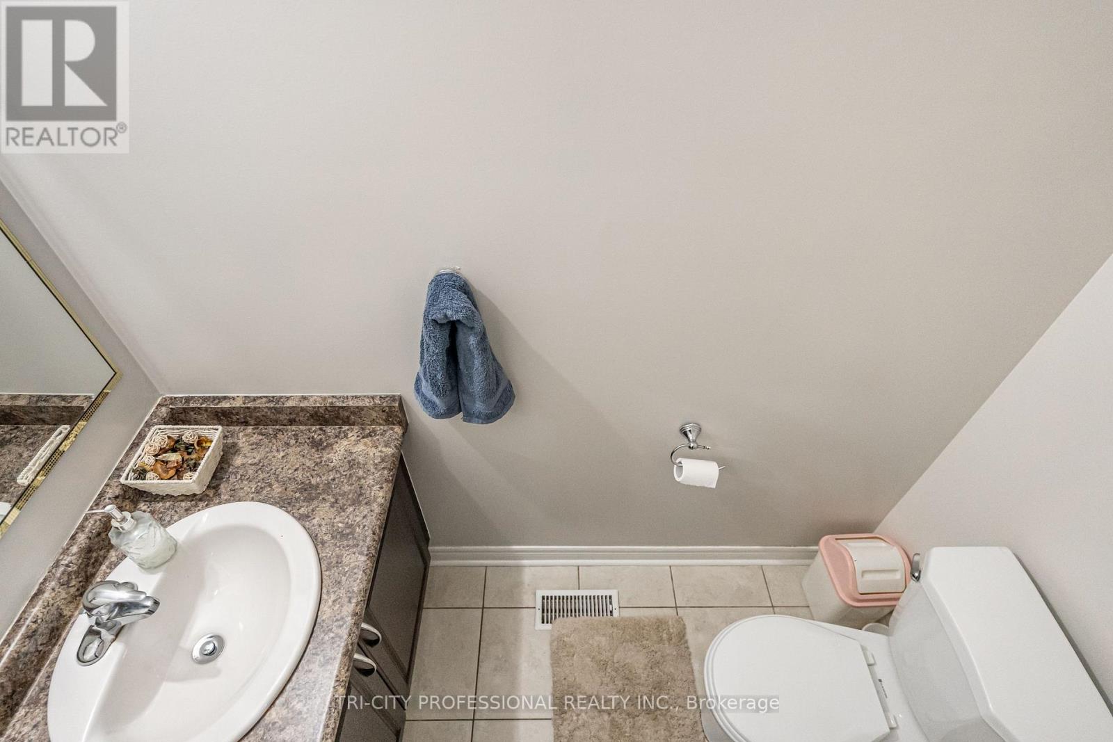 17 Sleightholme Crescent, Brampton, Ontario  L6P 3C2 - Photo 21 - W12598012