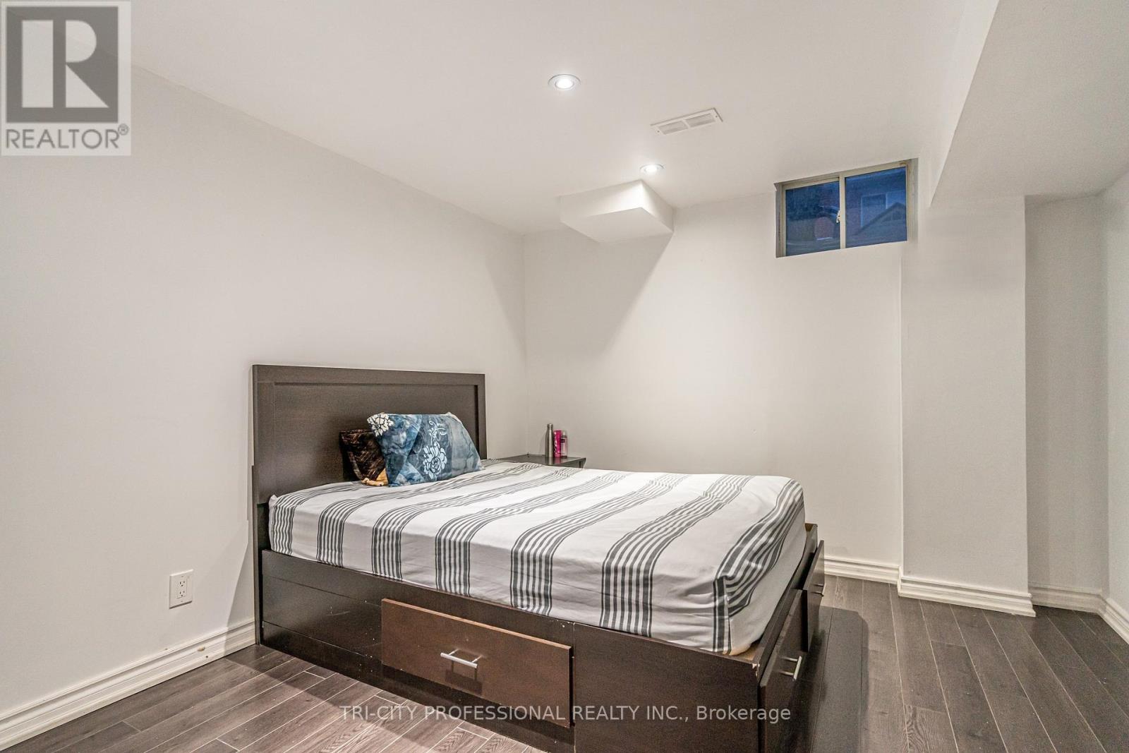 17 Sleightholme Crescent, Brampton, Ontario  L6P 3C2 - Photo 40 - W12598012