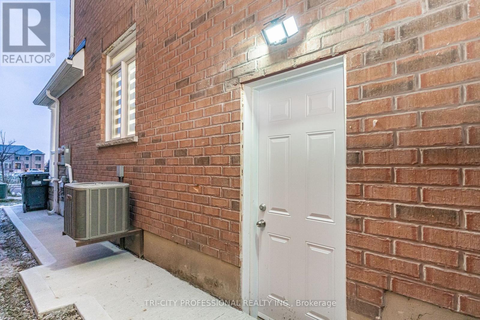 17 Sleightholme Crescent, Brampton, Ontario  L6P 3C2 - Photo 45 - W12598012