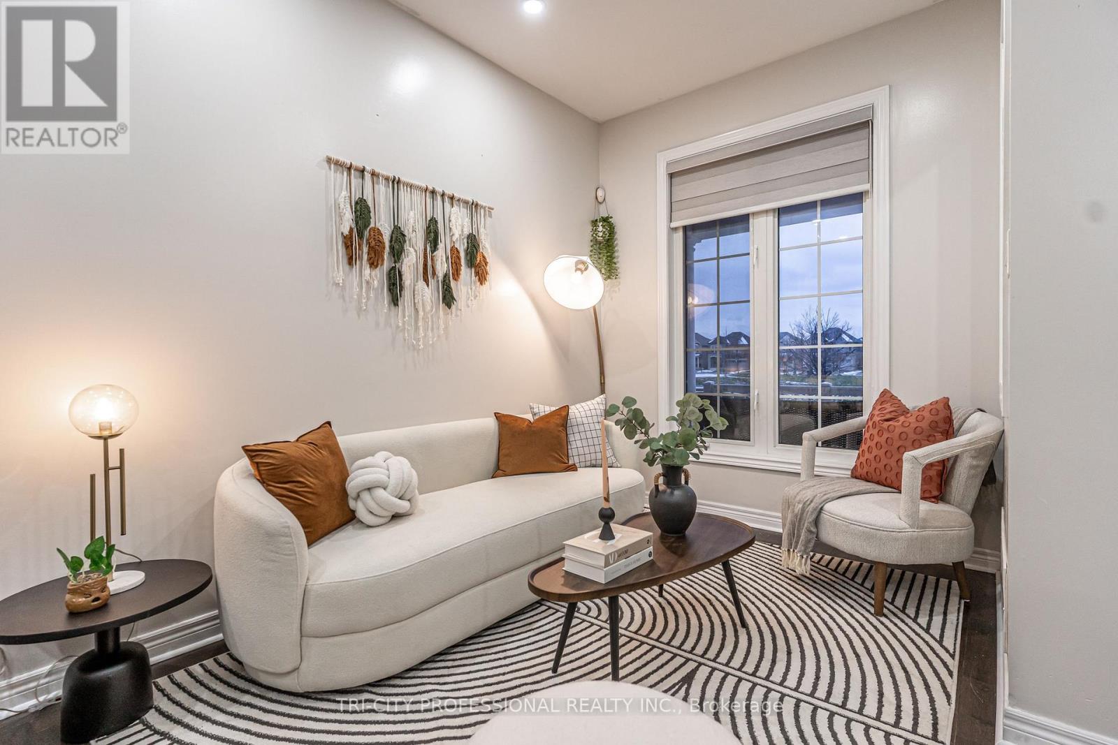 17 Sleightholme Crescent, Brampton, Ontario  L6P 3C2 - Photo 6 - W12598012