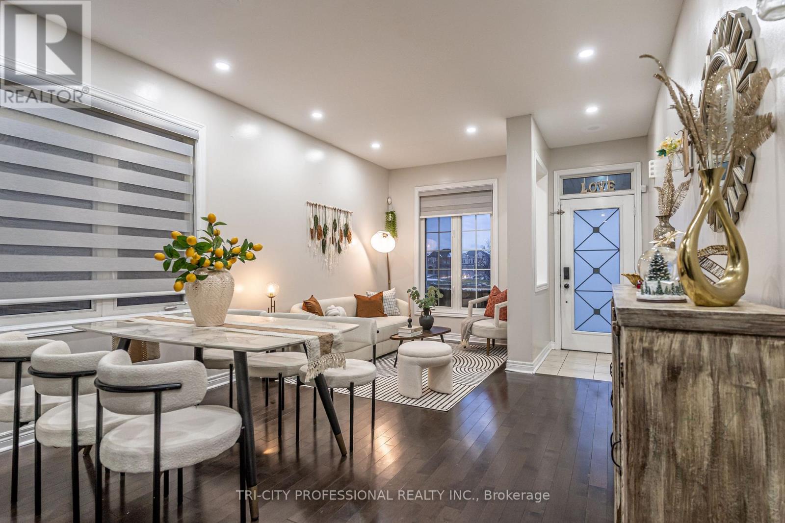 17 Sleightholme Crescent, Brampton, Ontario  L6P 3C2 - Photo 9 - W12598012