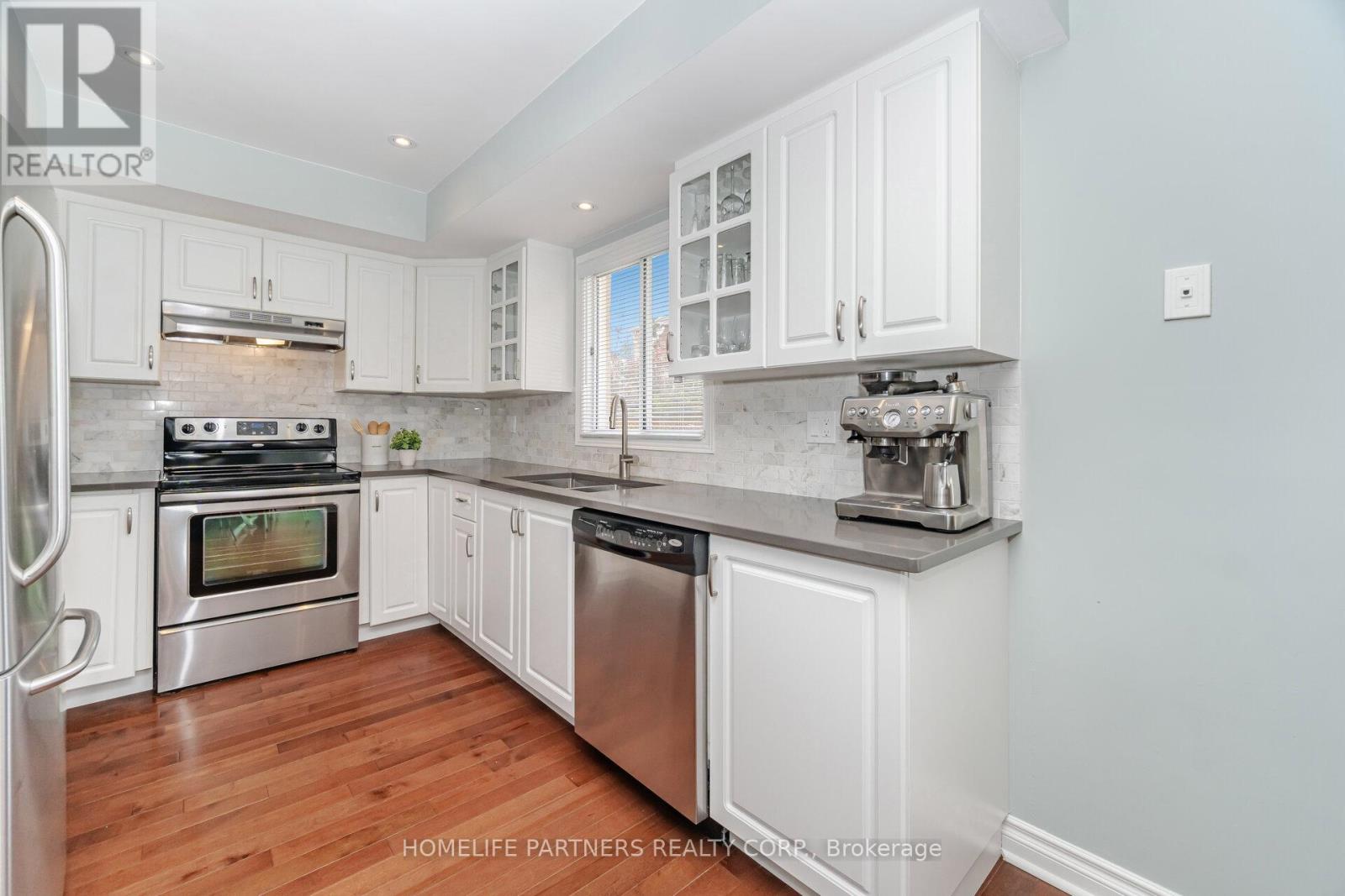 10 Culpepper Court, Caledon, Ontario  L7E 5V6 - Photo 10 - W12598058