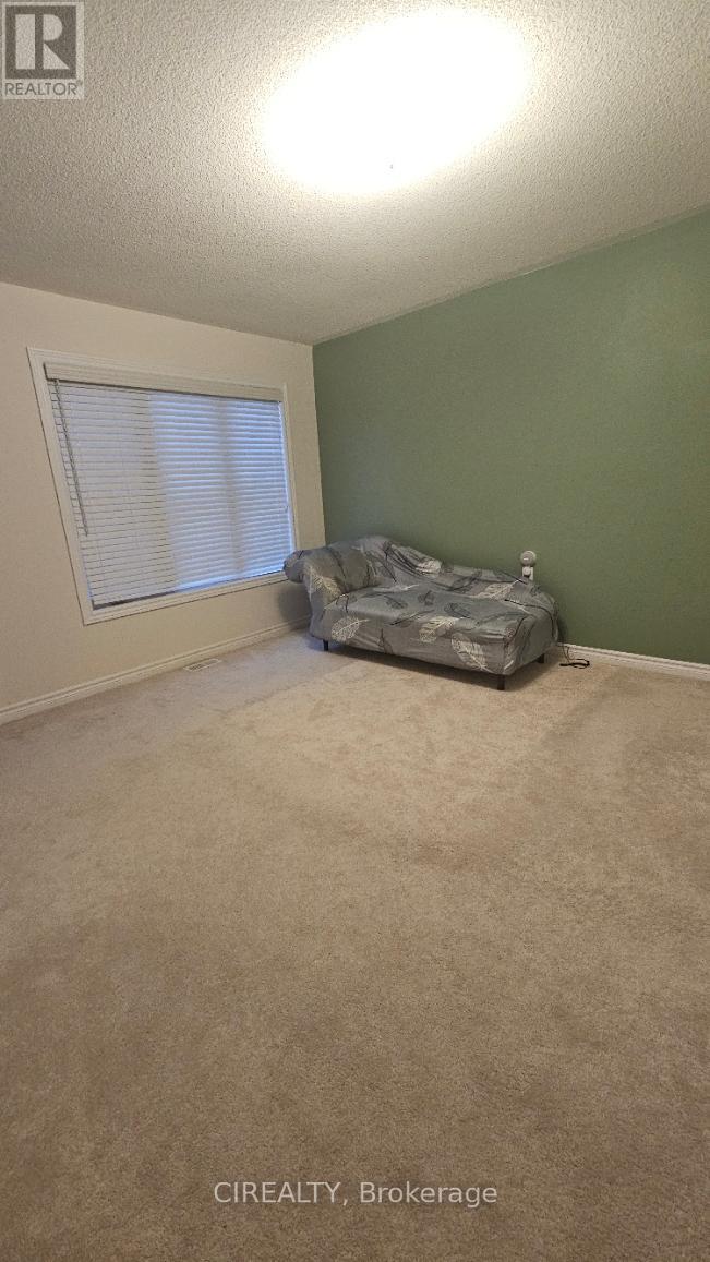 268 Bonnieglen Farm Boulevard, Caledon, Ontario  L7C 4B3 - Photo 16 - W12598118