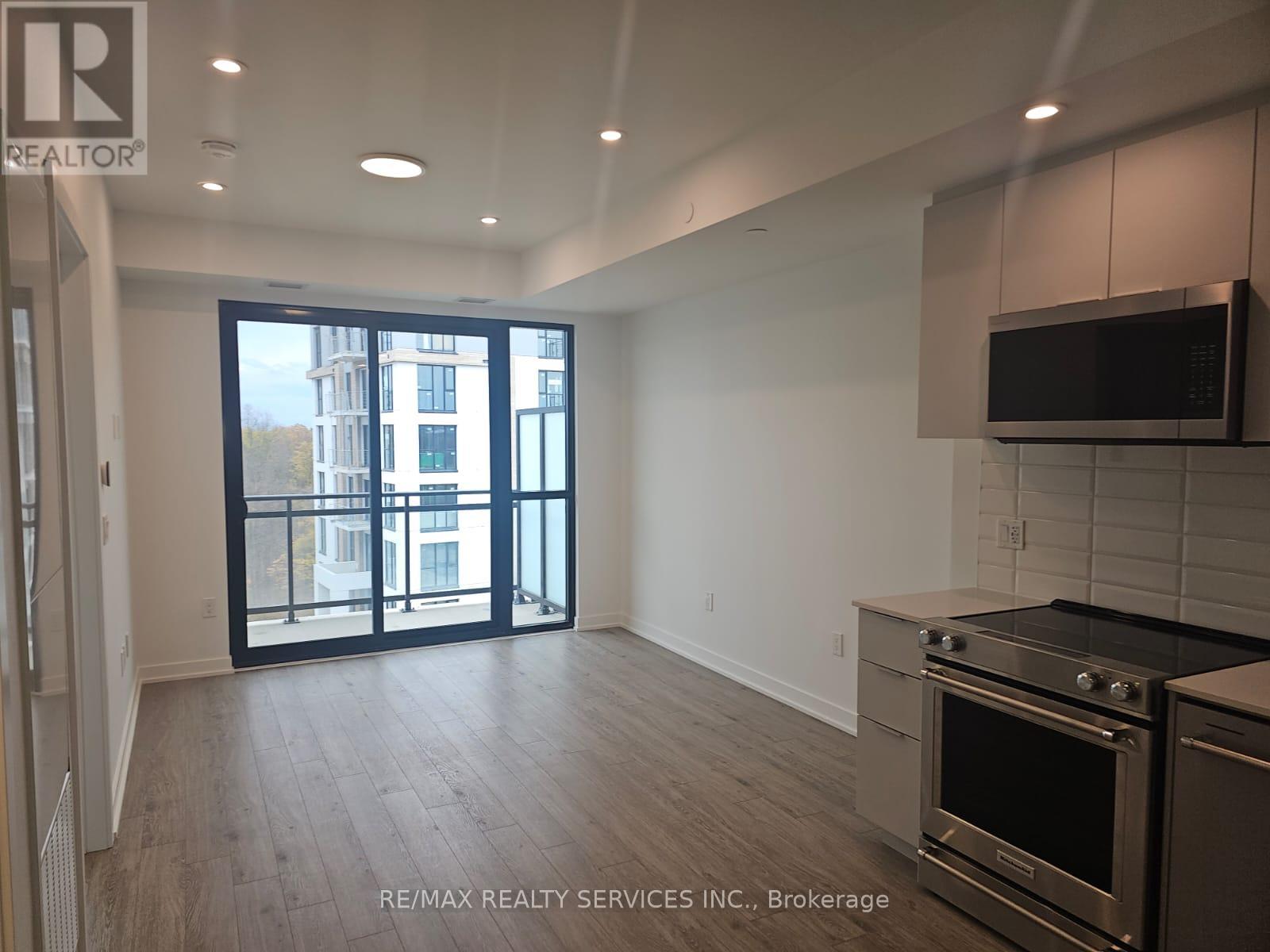 720 Whitlock Avenue, Milton (Wi Willmott), Ontario  L9E 2B9 - Photo 12 - W12598120