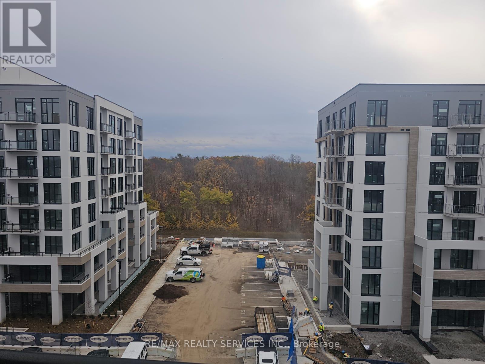 720 Whitlock Avenue, Milton (Wi Willmott), Ontario  L9E 2B9 - Photo 16 - W12598120