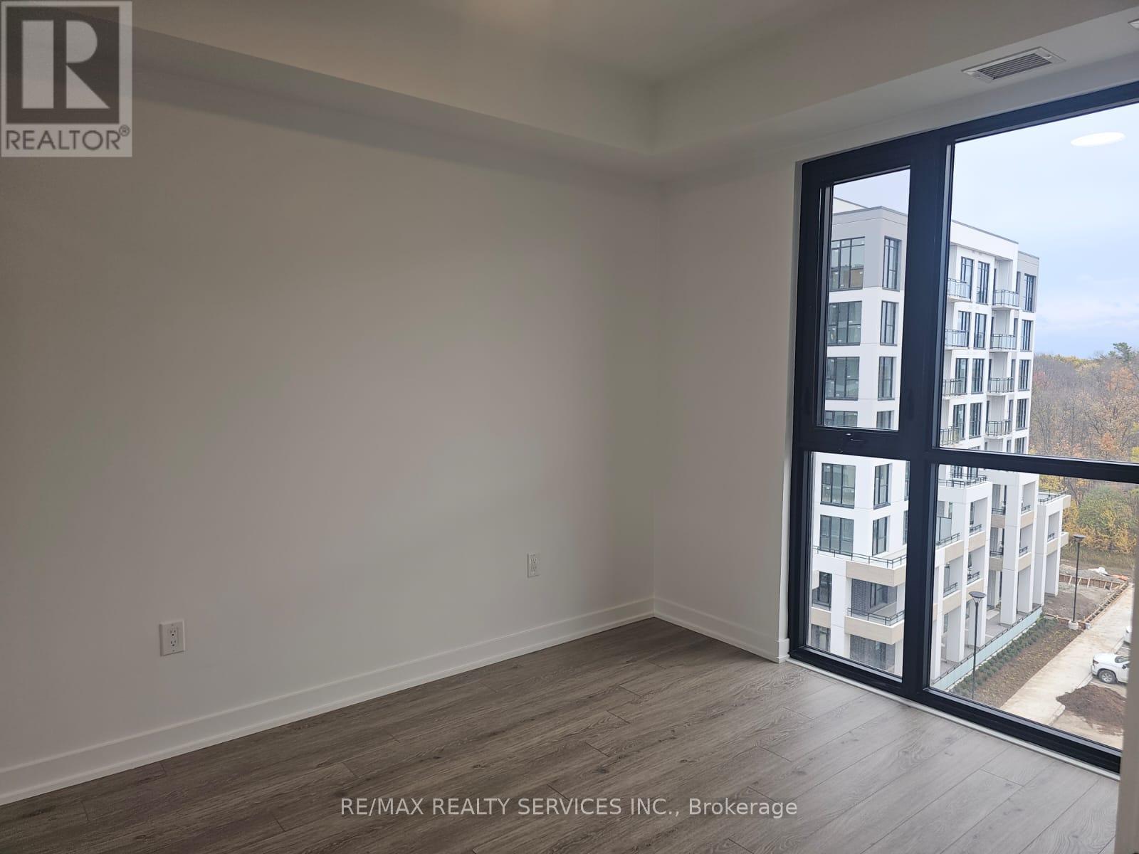 720 Whitlock Avenue, Milton (Wi Willmott), Ontario  L9E 2B9 - Photo 18 - W12598120