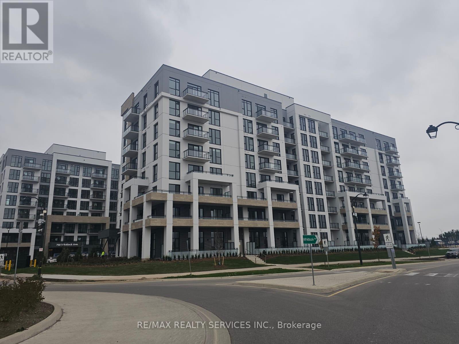 720 Whitlock Avenue, Milton (Wi Willmott), Ontario  L9E 2B9 - Photo 2 - W12598120