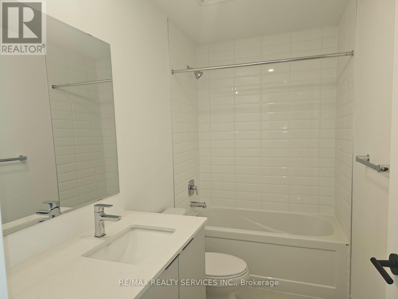 720 Whitlock Avenue, Milton (Wi Willmott), Ontario  L9E 2B9 - Photo 22 - W12598120