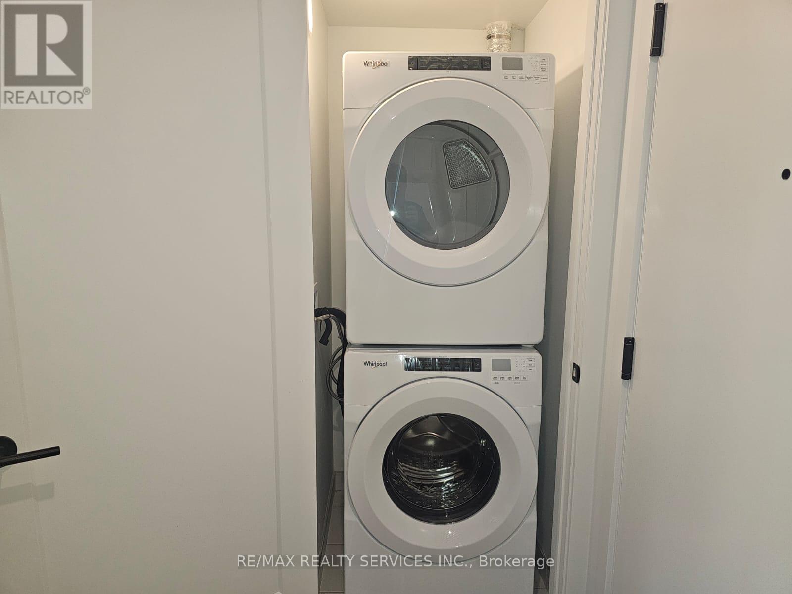 720 Whitlock Avenue, Milton (Wi Willmott), Ontario  L9E 2B9 - Photo 24 - W12598120