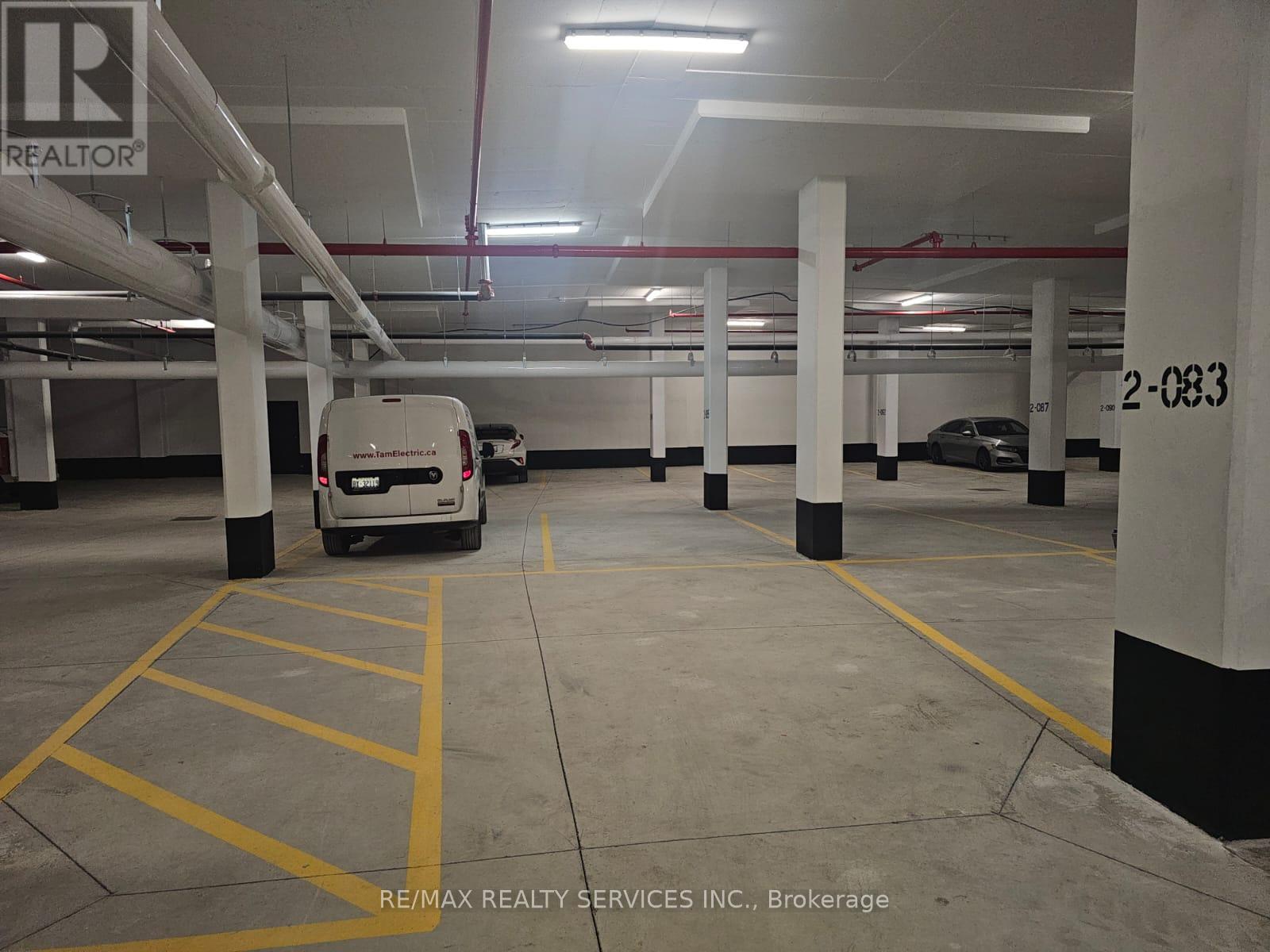 720 Whitlock Avenue, Milton (Wi Willmott), Ontario  L9E 2B9 - Photo 27 - W12598120