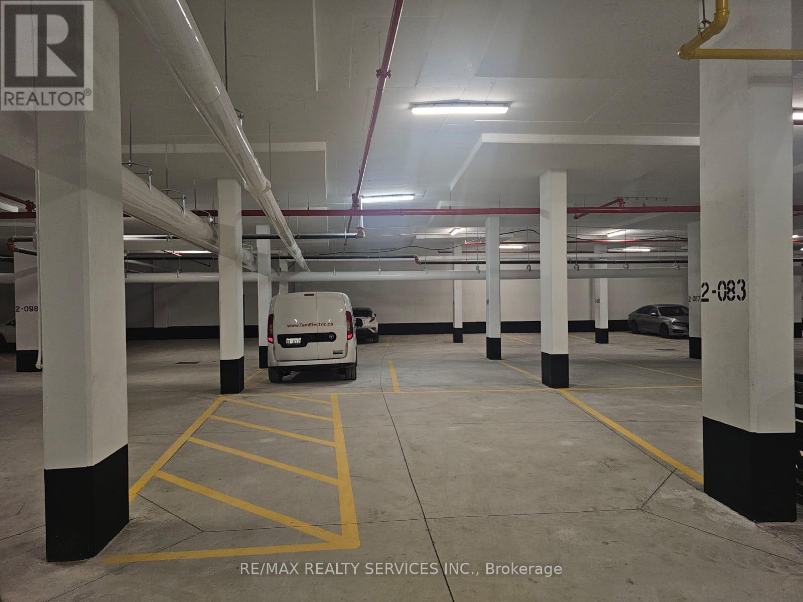 720 Whitlock Avenue, Milton (Wi Willmott), Ontario  L9E 2B9 - Photo 28 - W12598120