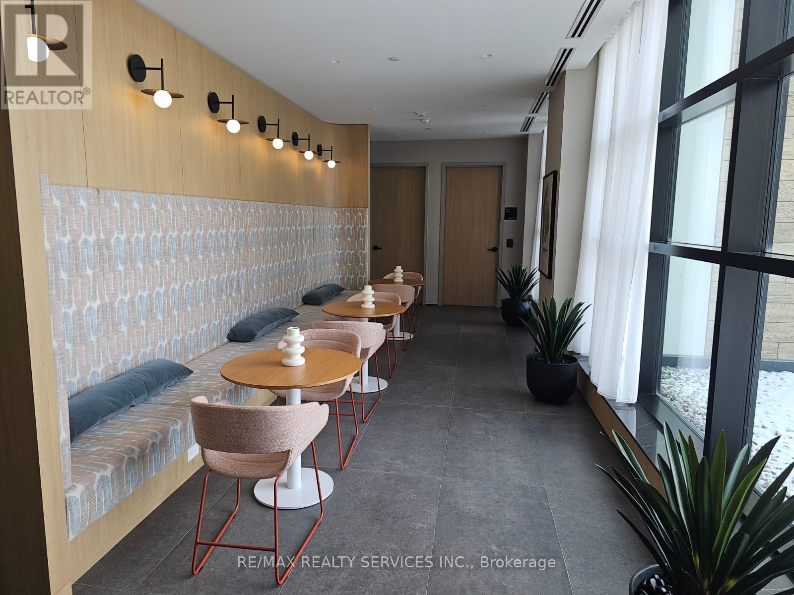 720 Whitlock Avenue, Milton (Wi Willmott), Ontario  L9E 2B9 - Photo 33 - W12598120