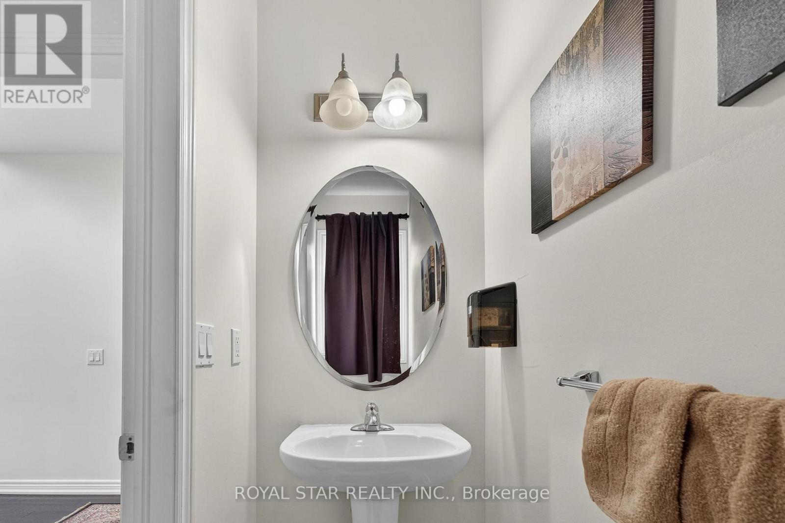 61 Aldersgate Drive, Brampton, Ontario  L7A 3Z9 - Photo 11 - W12598132