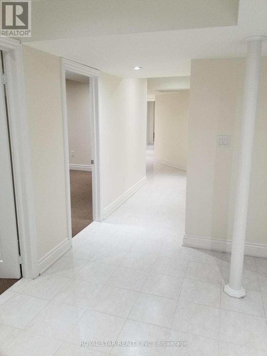 61 Aldersgate Drive, Brampton, Ontario  L7A 3Z9 - Photo 32 - W12598132