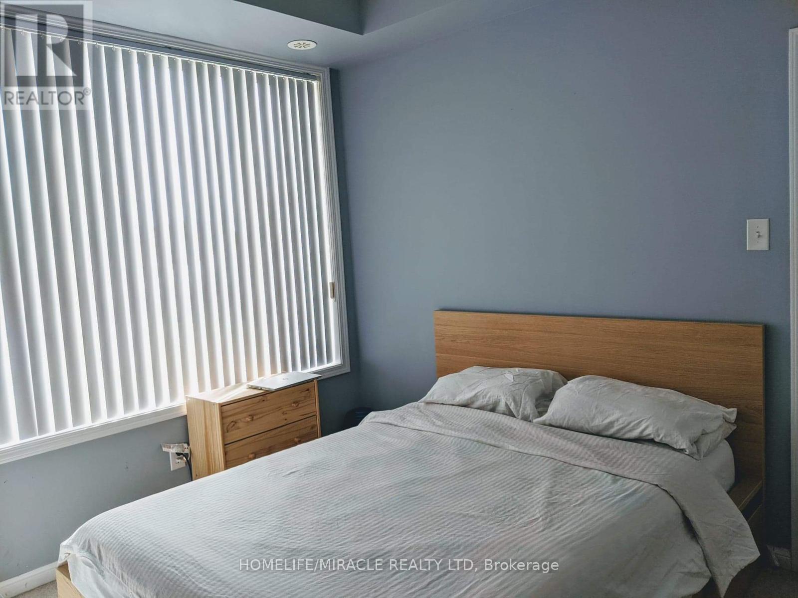 65 - 5650 Winston Churchill Boulevard, Mississauga, Ontario  L5M 0L7 - Photo 3 - W12598140