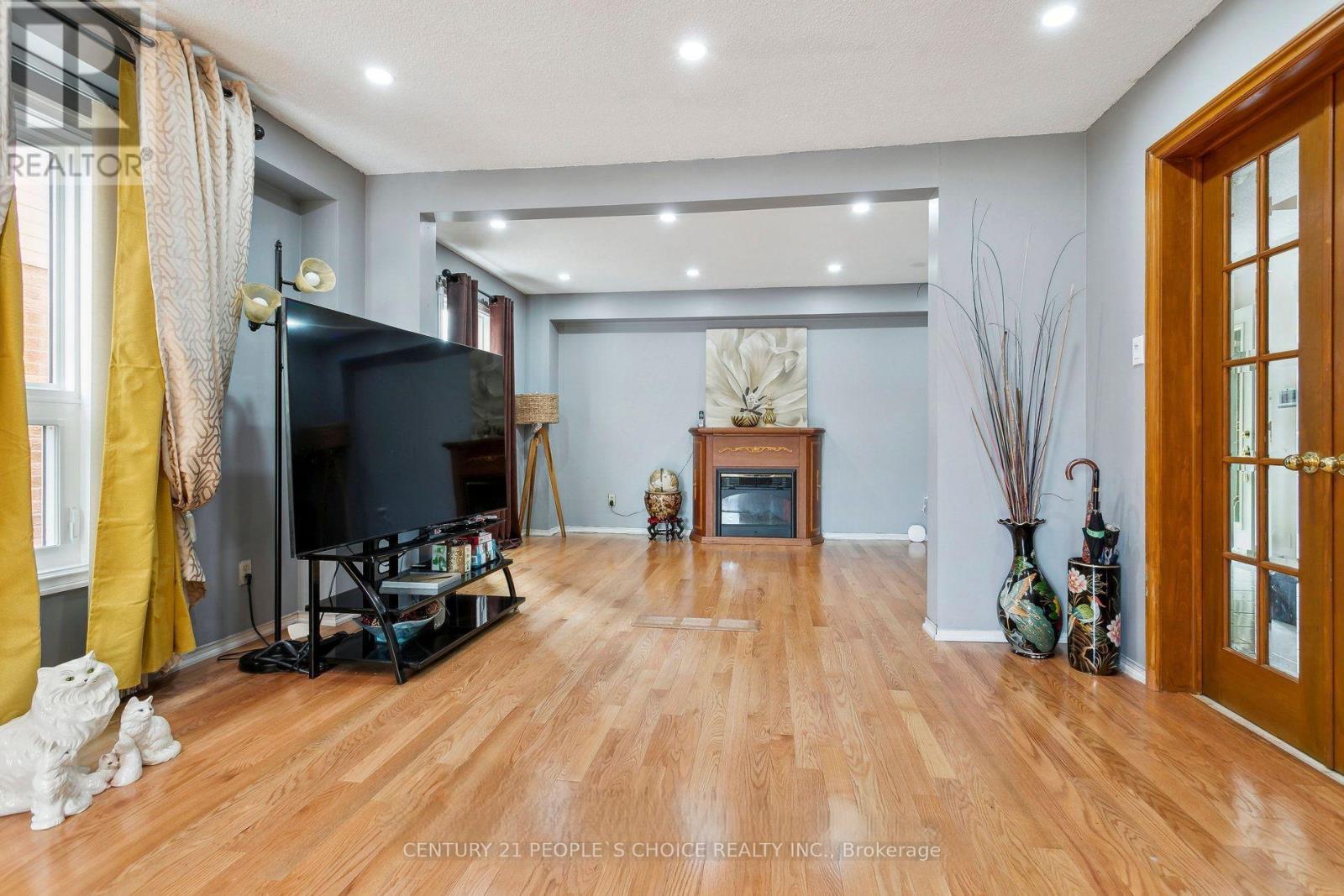 85 Acadian Heights, Brampton, Ontario  L6Y 4H2 - Photo 6 - W12598158