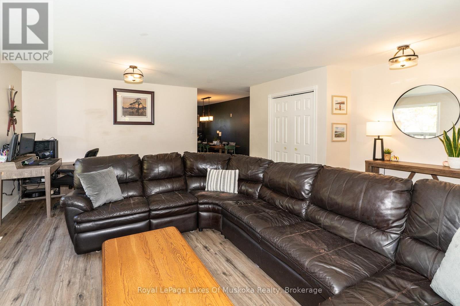 22 Knotty Pine Trail, Huntsville, Ontario  P1H 1S7 - Photo 7 - X12598228