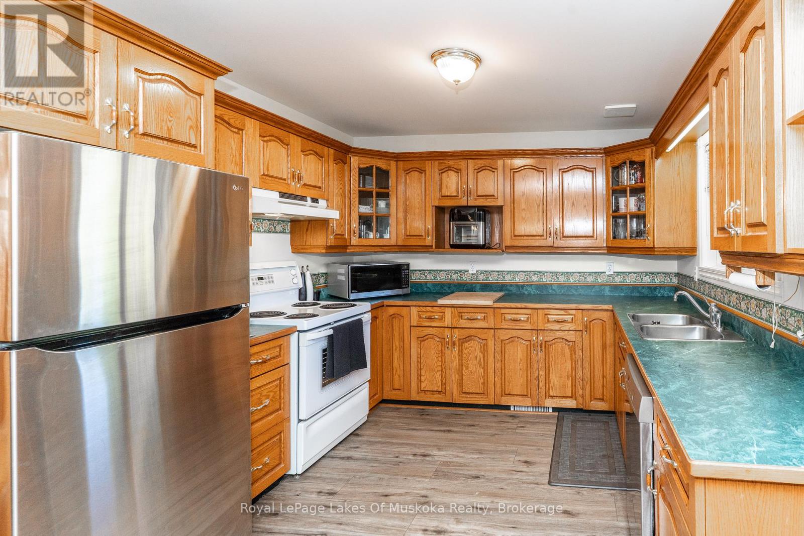 22 Knotty Pine Trail, Huntsville, Ontario  P1H 1S7 - Photo 9 - X12598228