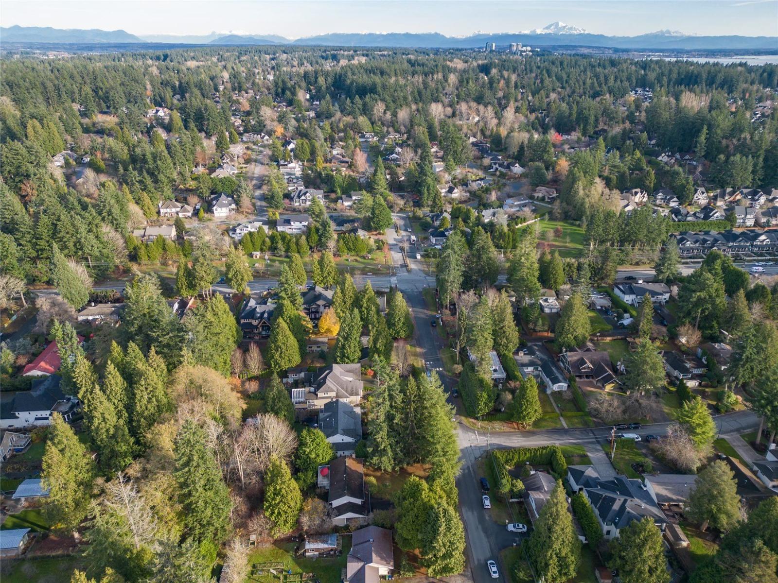 12733 22 Avenue, Surrey, British Columbia  V4A 2B9 - Photo 3 - R3071032