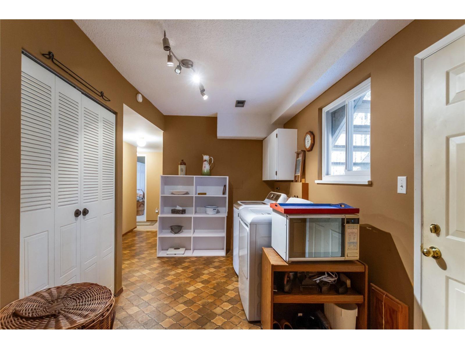 12733 22 Avenue, Surrey, British Columbia  V4A 2B9 - Photo 24 - R3071032