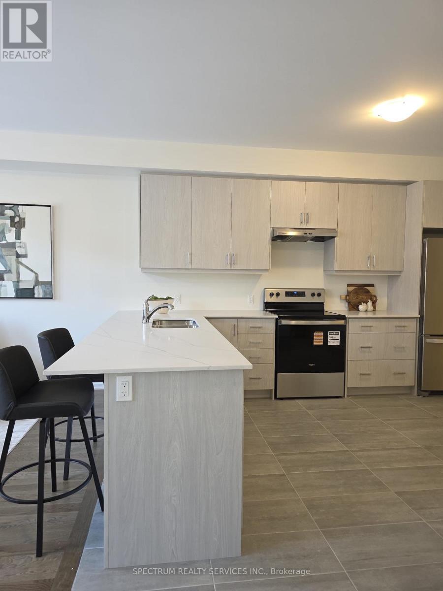 19 Inverness Way, Bradford West Gwillimbury (Bradford), Ontario  L3Z 0W4 - Photo 7 - N12596914