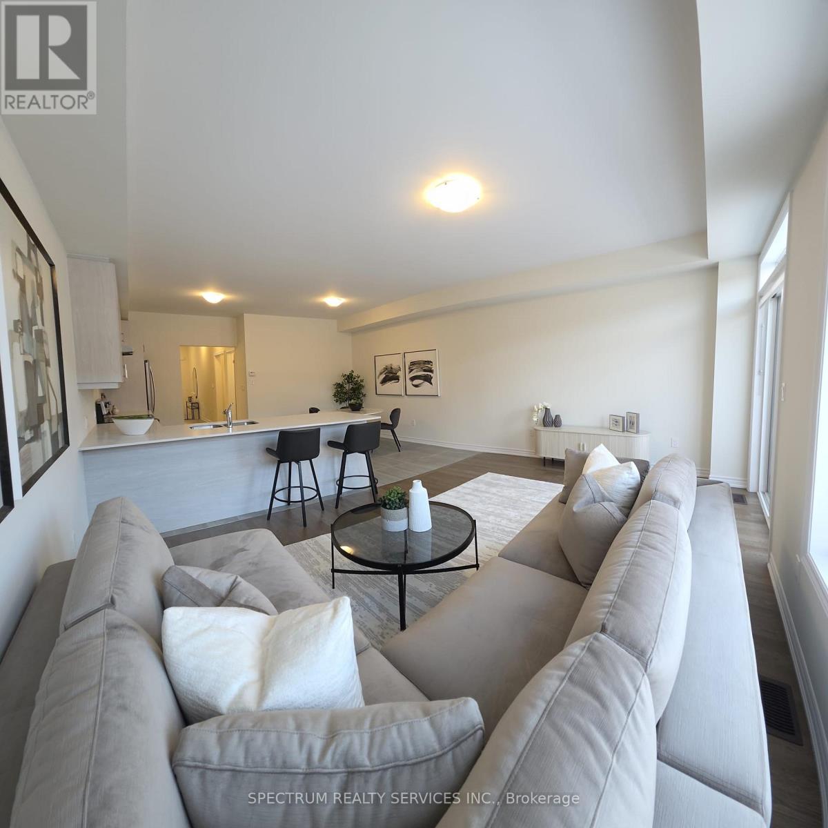 19 Inverness Way, Bradford West Gwillimbury (Bradford), Ontario  L3Z 0W4 - Photo 9 - N12596914