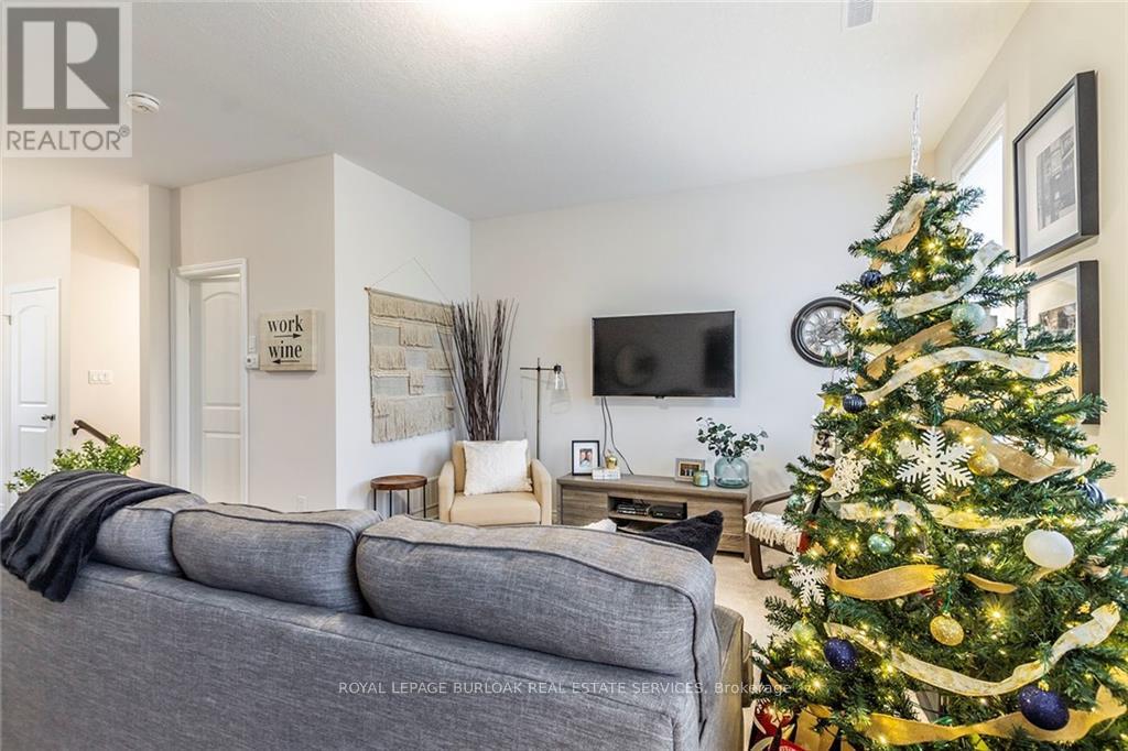 8 - 219 Dundas Street E, Hamilton (Waterdown), Ontario  L8B 1V9 - Photo 15 - X12597946