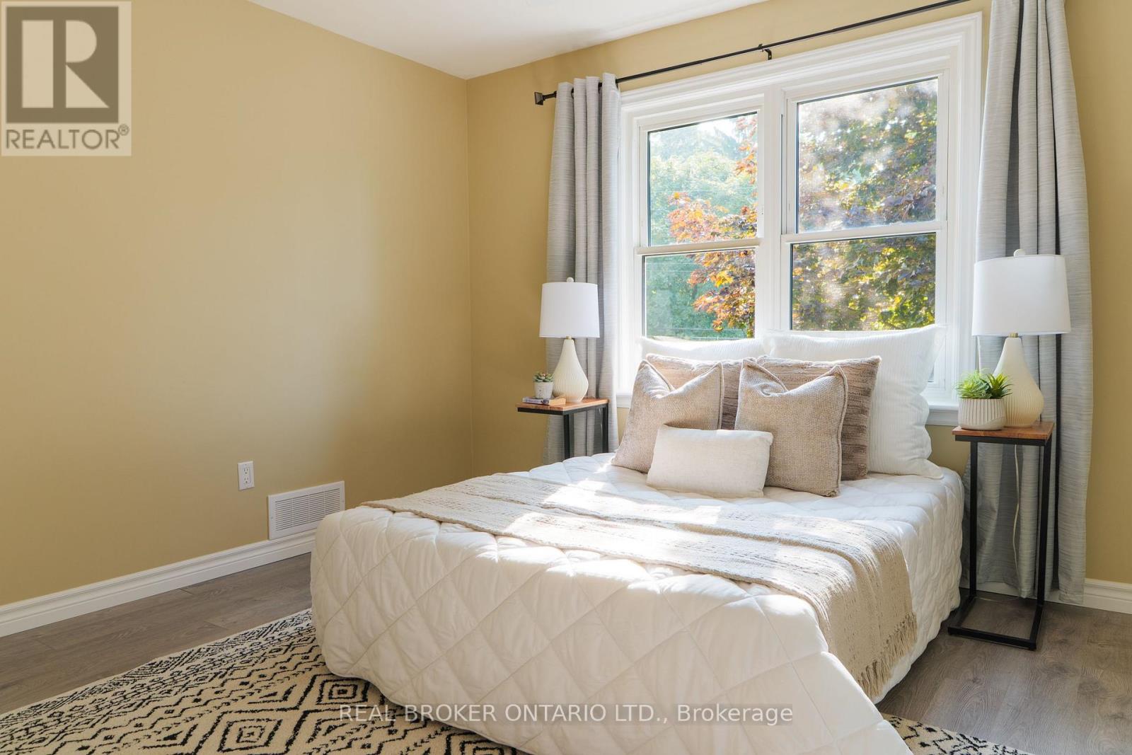 39 Cloverhill Road, Hamilton, Ontario  L9C 3L6 - Photo 19 - X12598026