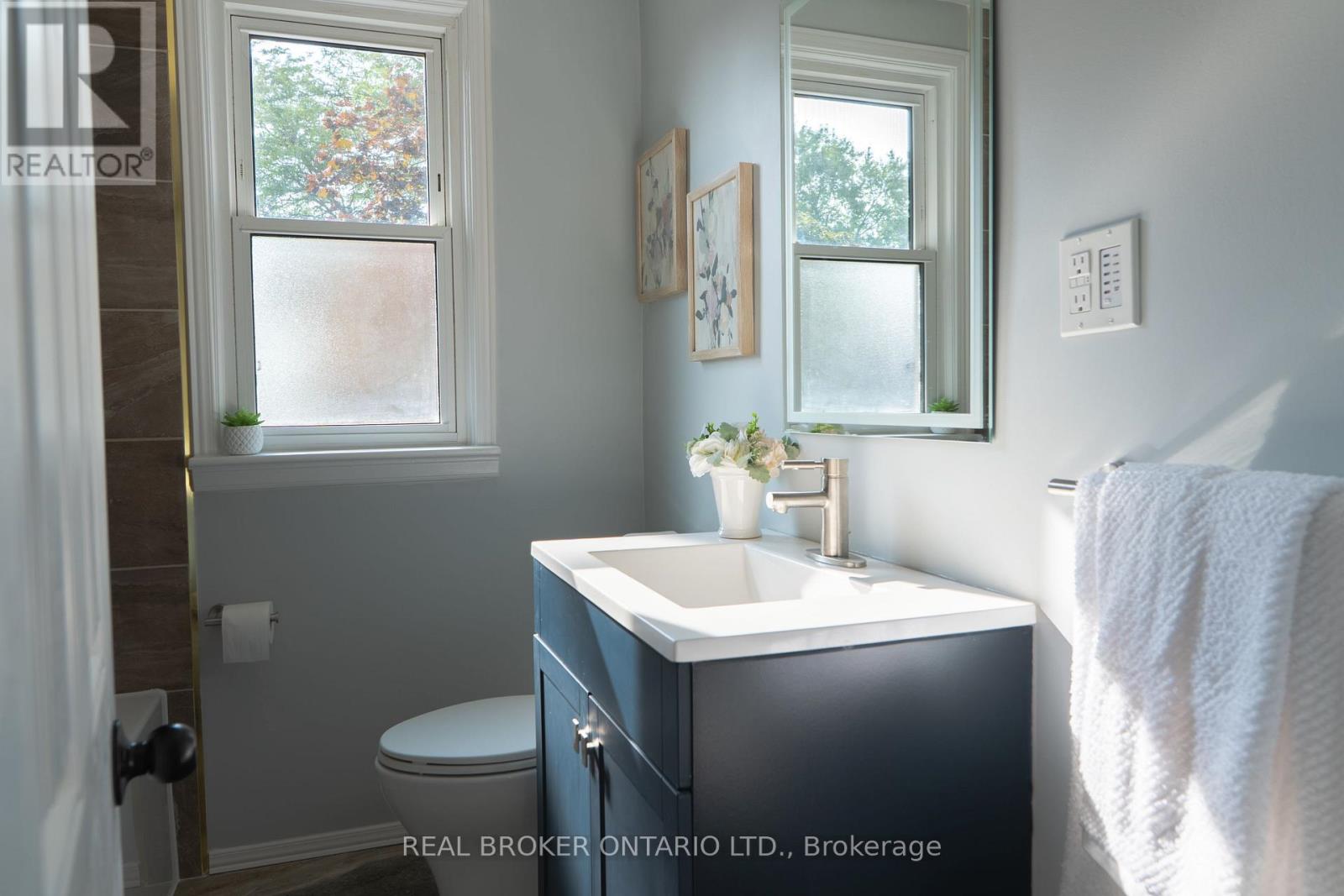 39 Cloverhill Road, Hamilton, Ontario  L9C 3L6 - Photo 20 - X12598026