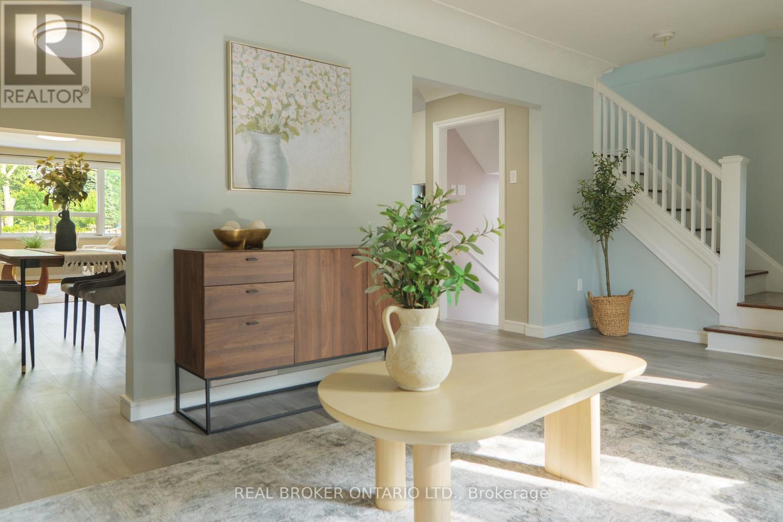 39 Cloverhill Road, Hamilton, Ontario  L9C 3L6 - Photo 5 - X12598026