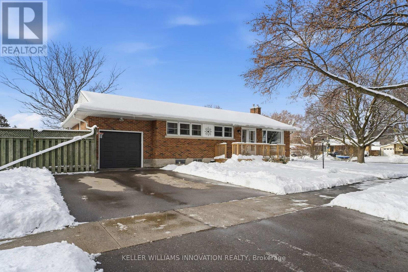 11 Kensington Avenue, Kitchener, Ontario  N2B 1J5 - Photo 1 - X12598050