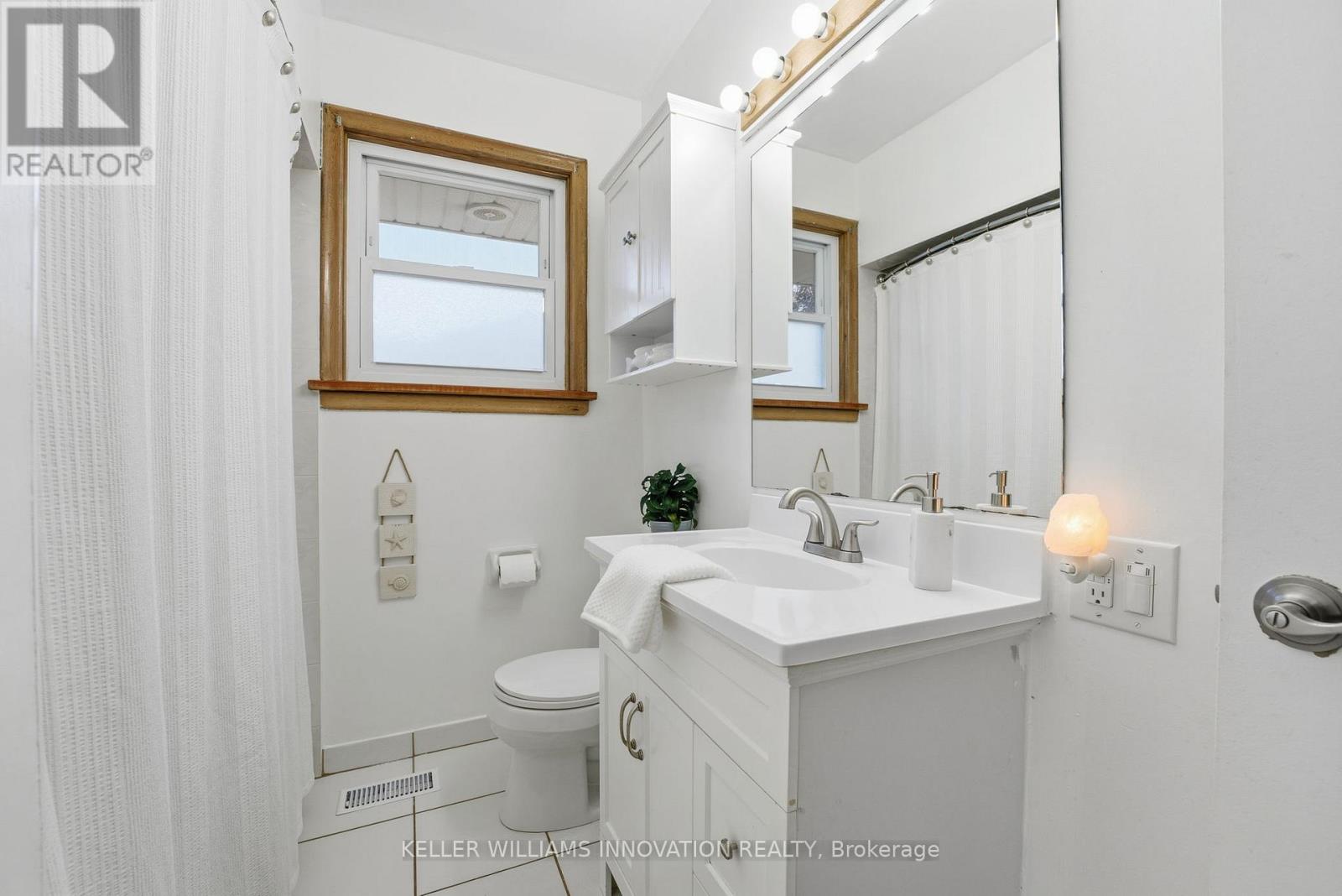 11 Kensington Avenue, Kitchener, Ontario  N2B 1J5 - Photo 10 - X12598050