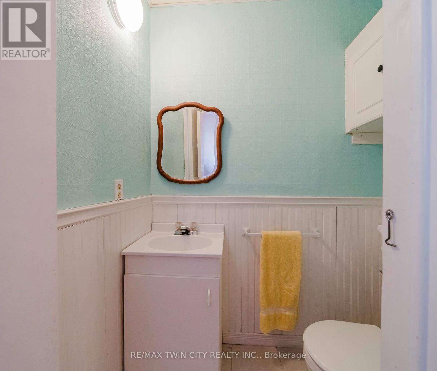 1209 Valentine Drive, Cambridge, Ontario  N3H 2P1 - Photo 13 - X12598054