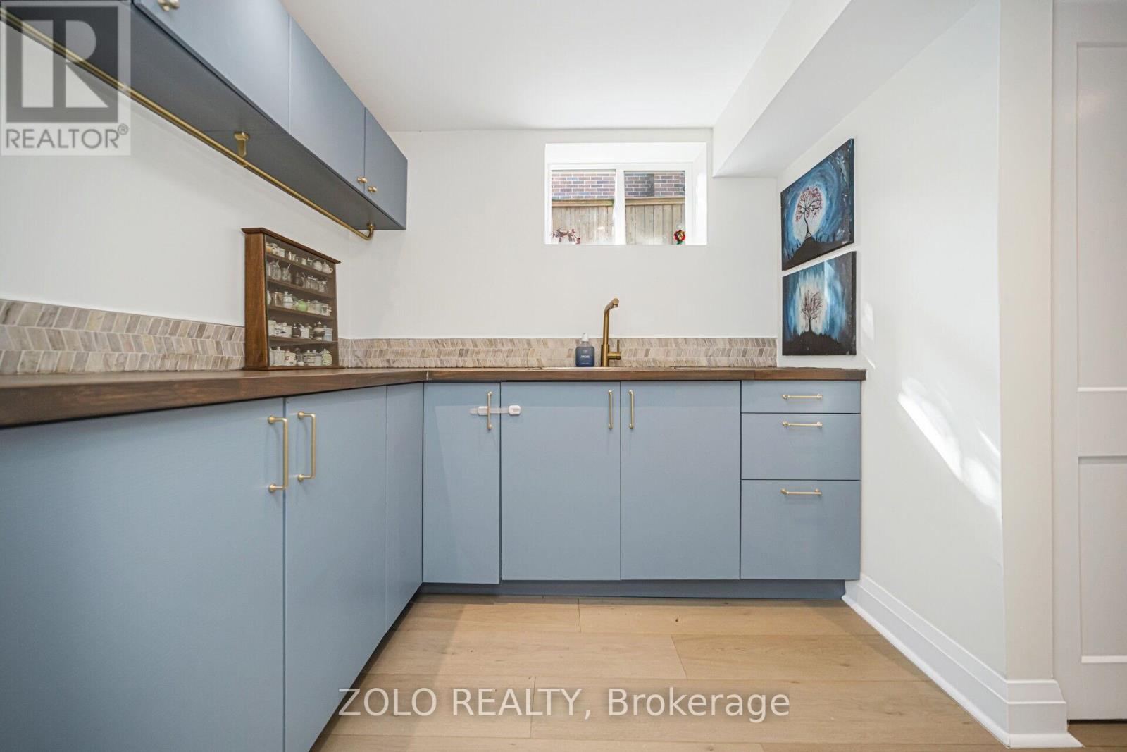 115 Welbourn Drive, Hamilton, Ontario  L9A 3N5 - Photo 13 - X12598098