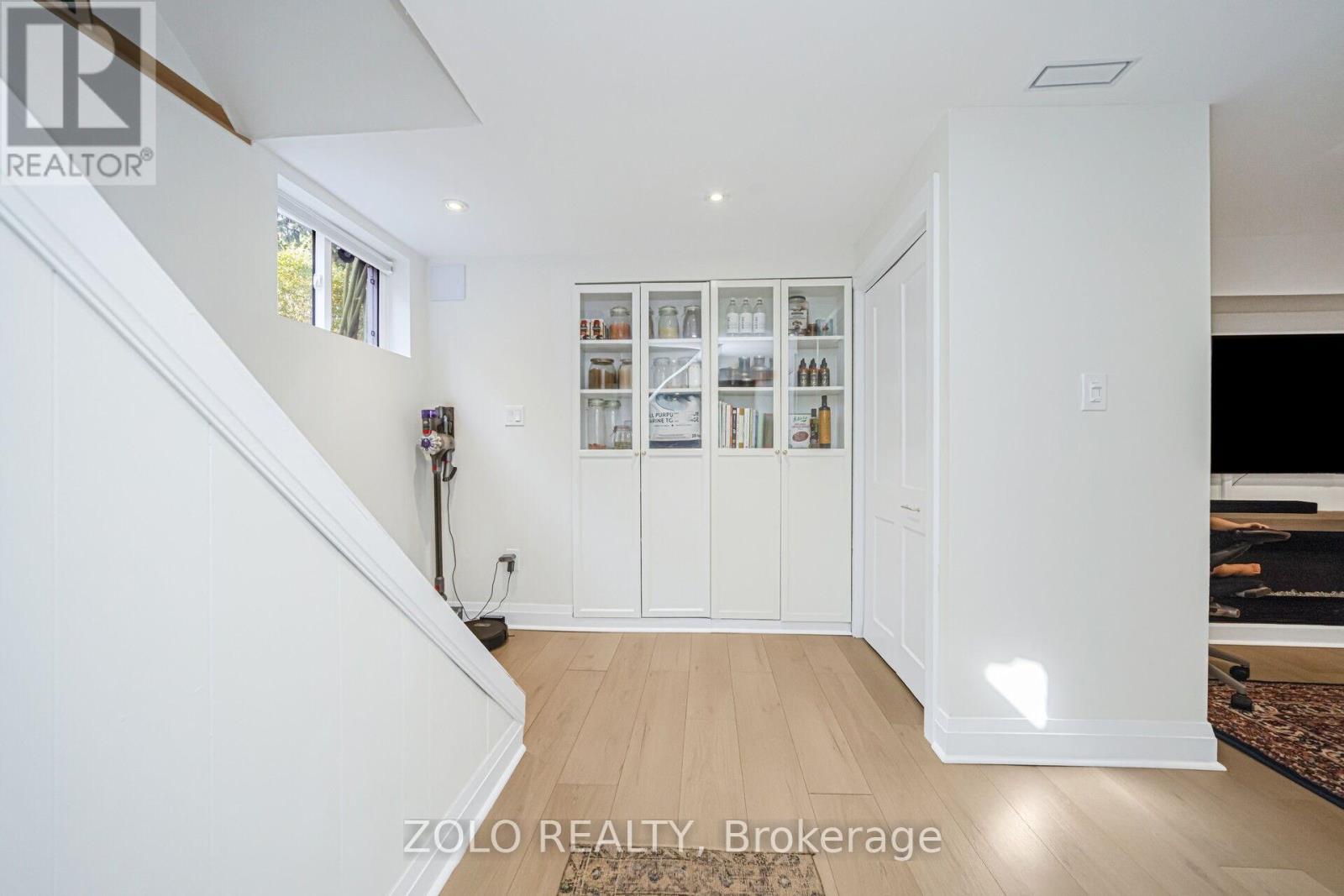 115 Welbourn Drive, Hamilton, Ontario  L9A 3N5 - Photo 16 - X12598098