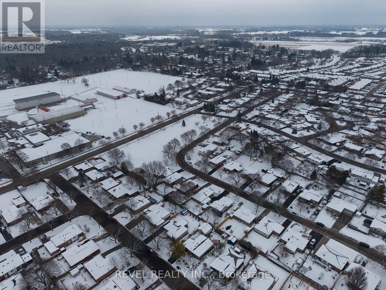 2 Grenada Drive, Norfolk, Ontario N3Y 3E7 - Photo 30 - X12598134