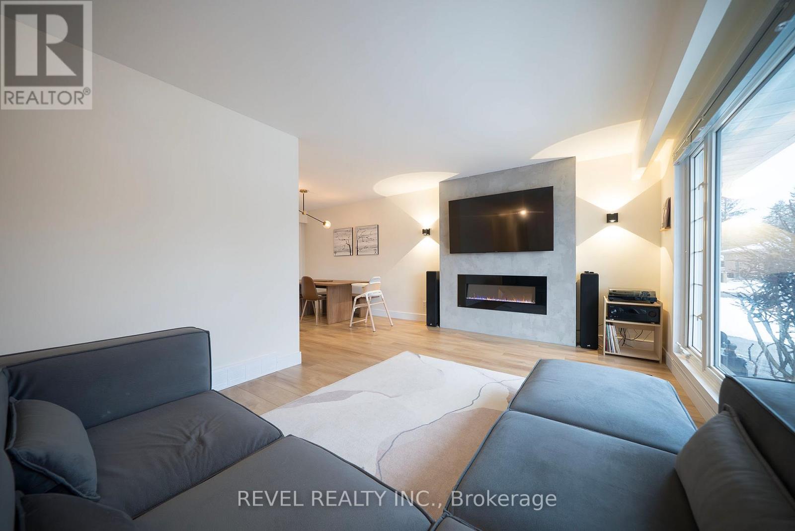 2 Grenada Drive, Norfolk, Ontario N3Y 3E7 - Photo 4 - X12598134