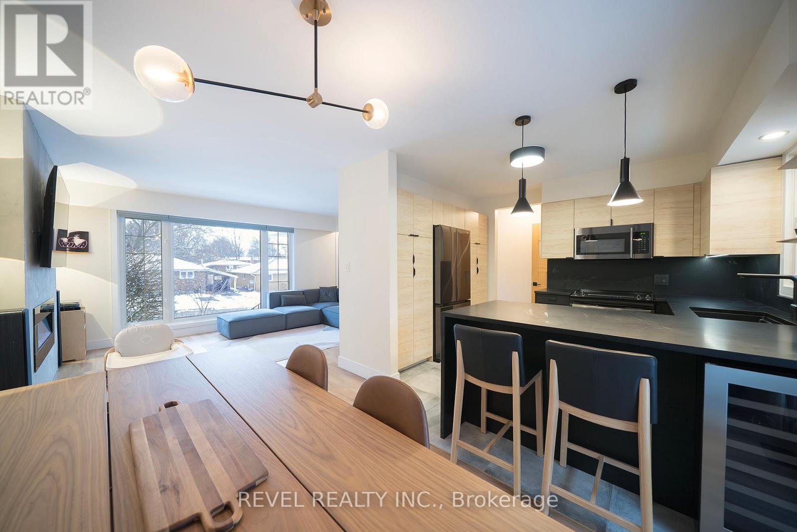 2 Grenada Drive, Norfolk, Ontario N3Y 3E7 - Photo 5 - X12598134