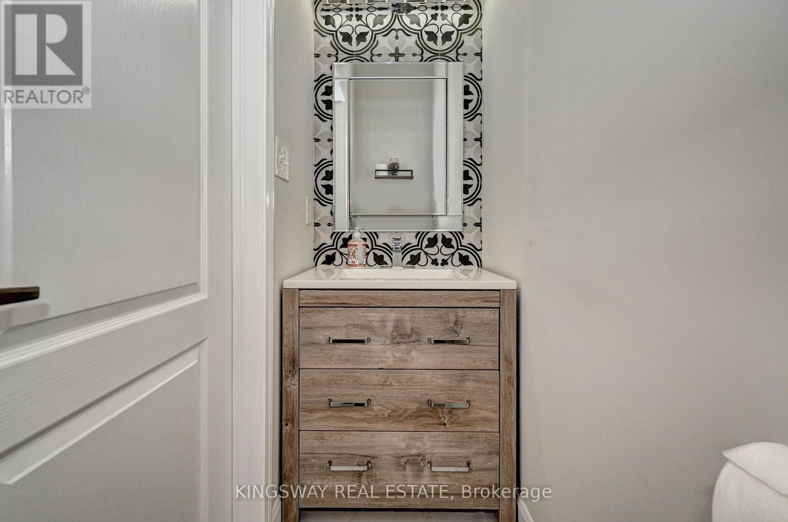 32 Weir Street, Cambridge, Ontario  N3C 0B9 - Photo 20 - X12598154