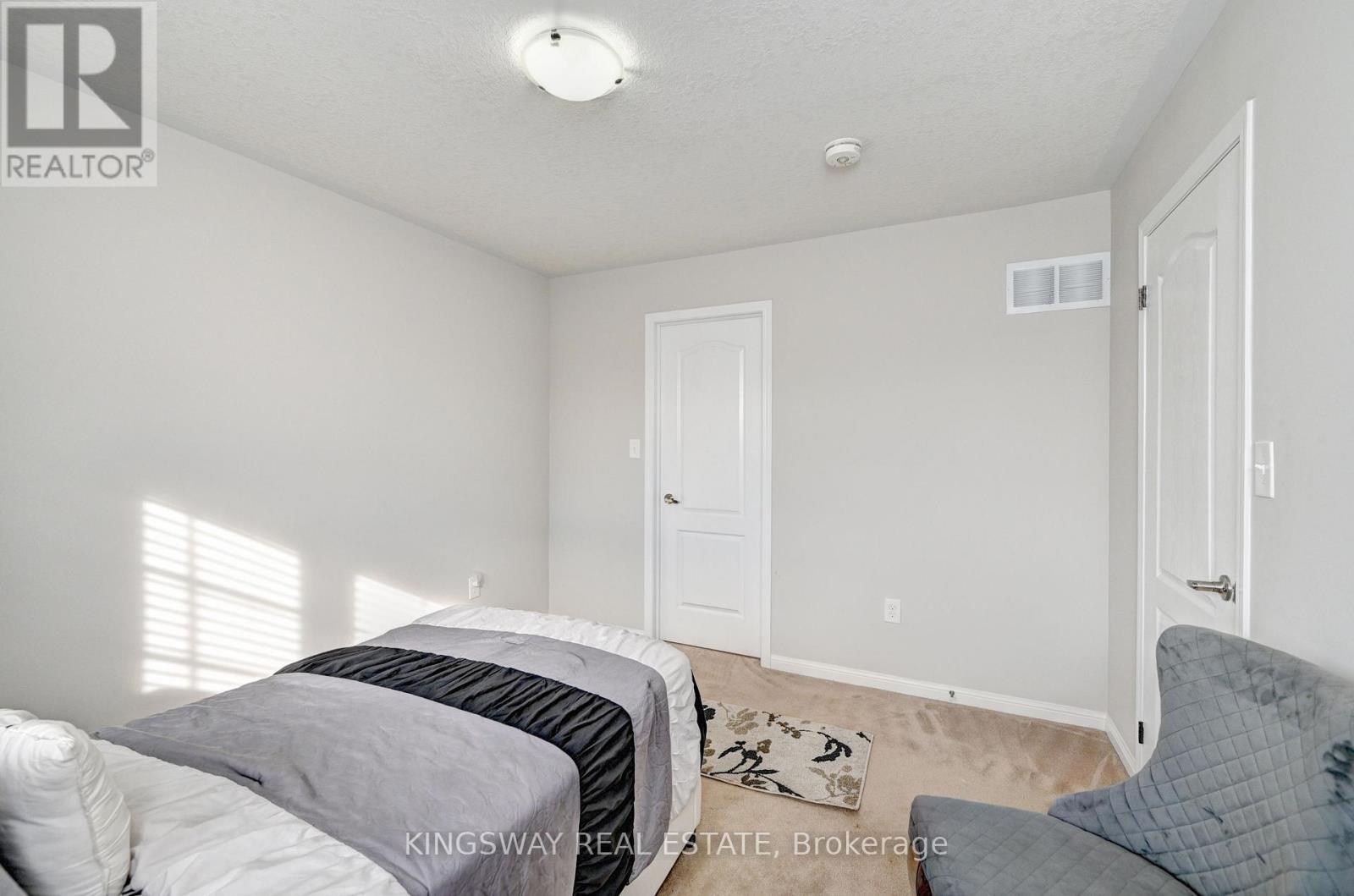 32 Weir Street, Cambridge, Ontario  N3C 0B9 - Photo 31 - X12598154