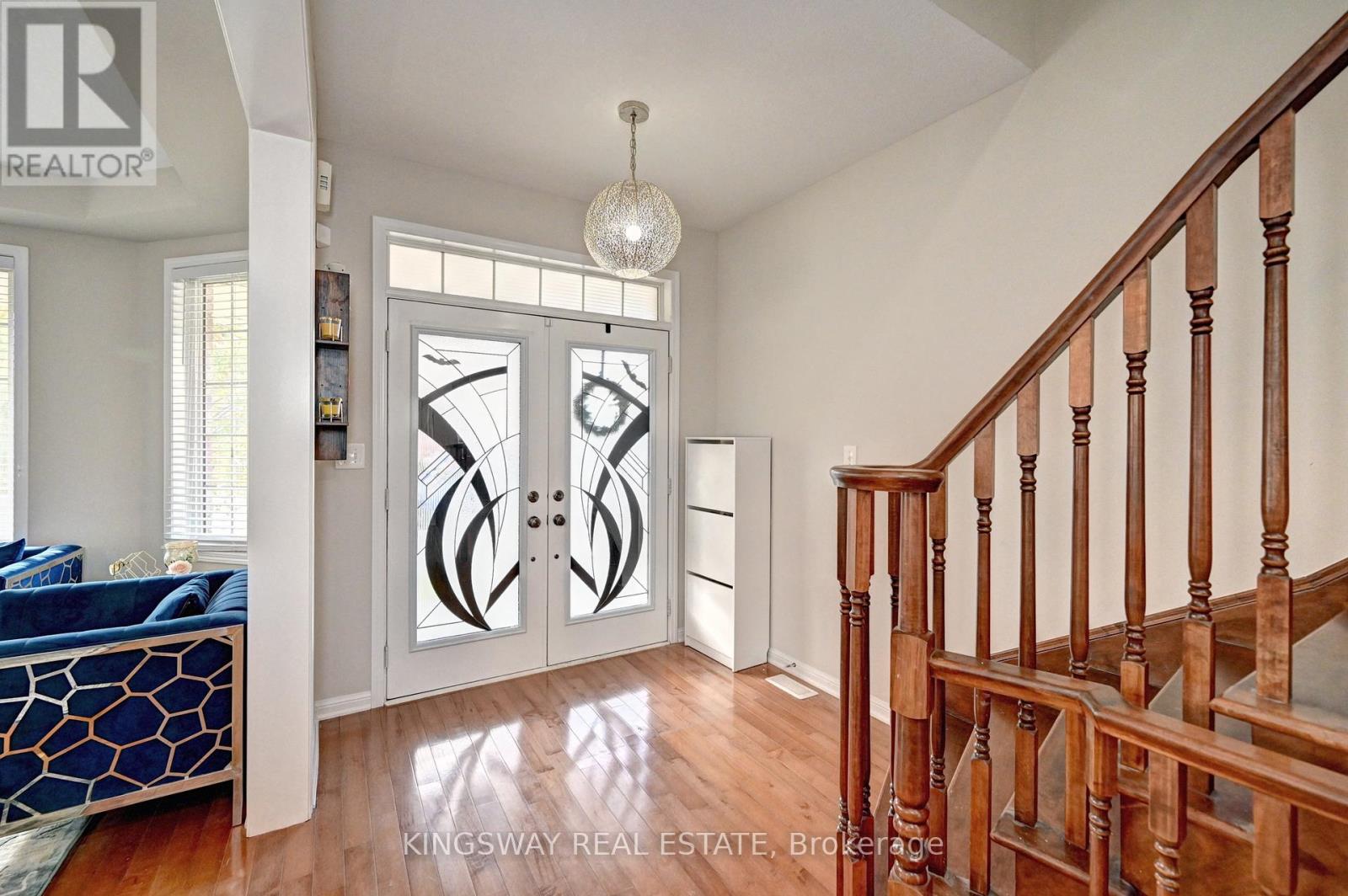 32 Weir Street, Cambridge, Ontario  N3C 0B9 - Photo 4 - X12598154