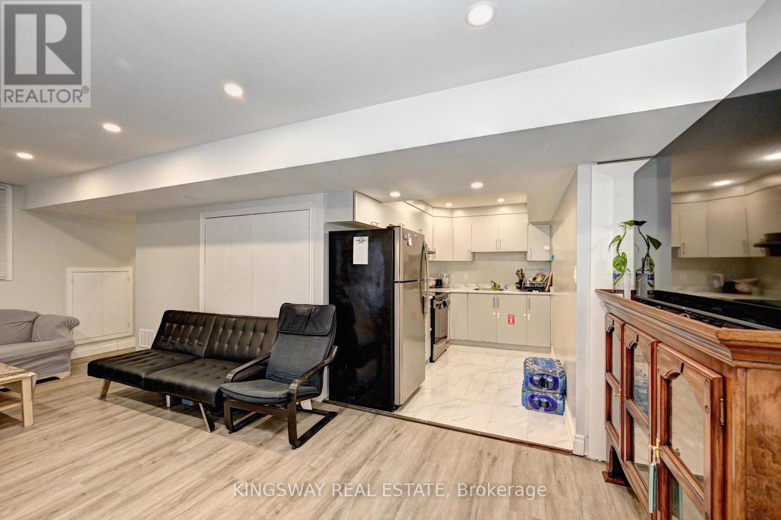 32 Weir Street, Cambridge, Ontario  N3C 0B9 - Photo 44 - X12598154