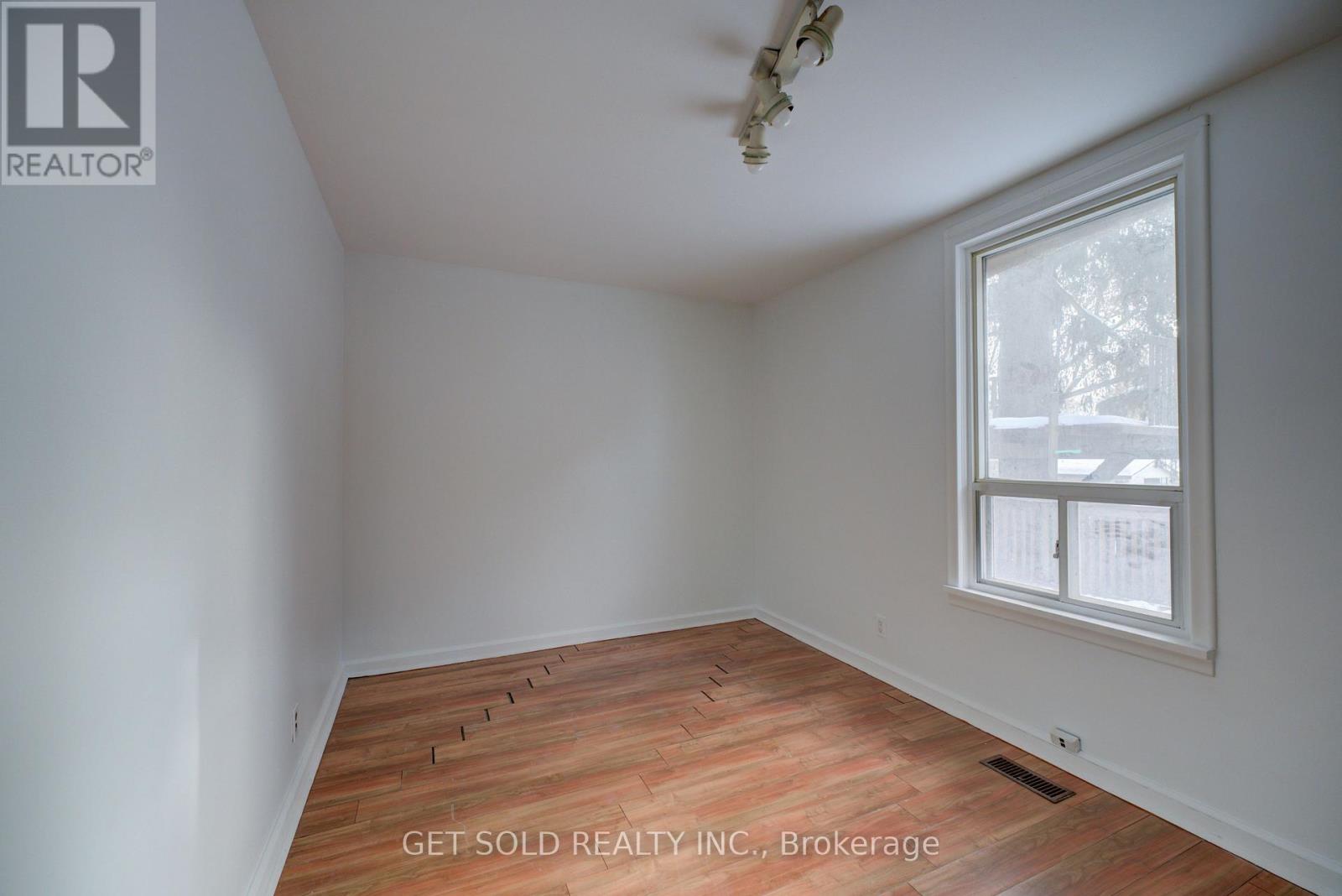 29 Haddington Street, Cambridge, Ontario  N1R 3P8 - Photo 15 - X12598156