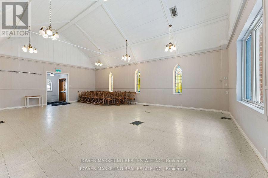 2476 Old Montreal Road, Ottawa, Ontario  K4C 1G6 - Photo 14 - X12598206