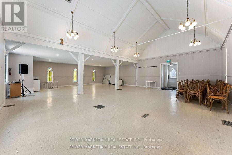 2476 Old Montreal Road, Ottawa, Ontario  K4C 1G6 - Photo 17 - X12598206