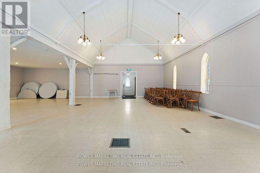 2476 Old Montreal Road, Ottawa, Ontario  K4C 1G6 - Photo 18 - X12598206