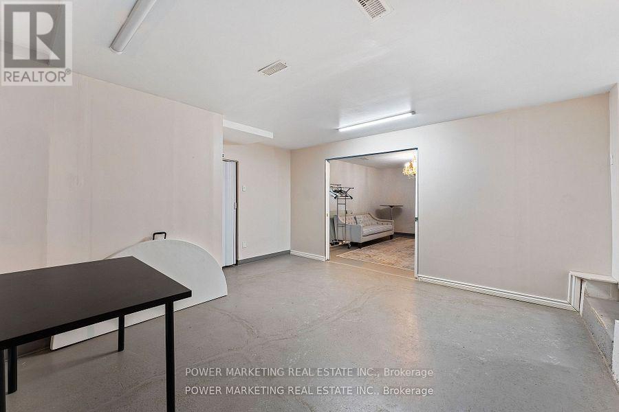 2476 Old Montreal Road, Ottawa, Ontario  K4C 1G6 - Photo 23 - X12598206