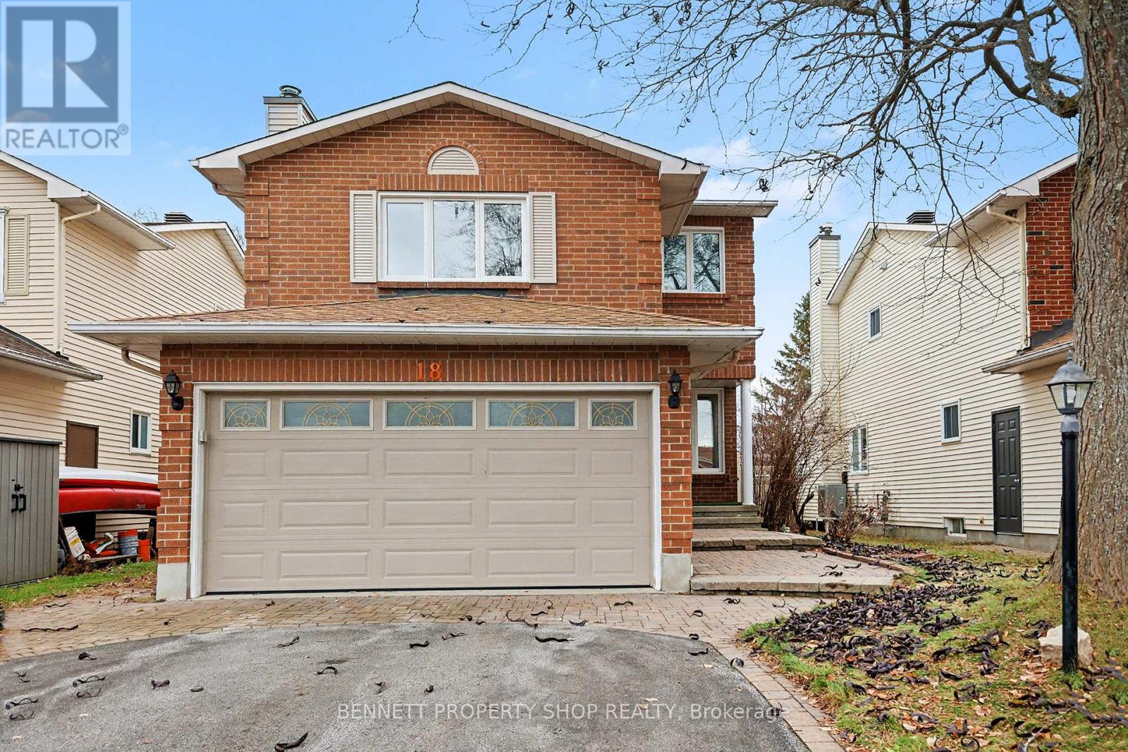 18 Shetland Way, Ottawa, Ontario  K2M 1R9 - Photo 1 - X12598234