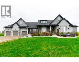 20 CHESSWOOD Trail, Hamilton, Ontario